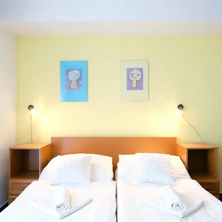 Hotell Art Medzilaborce